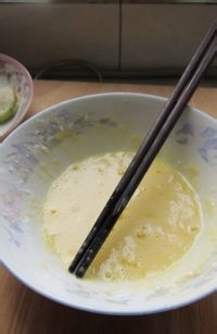 丰胸之鱼虾小茄饼的作法