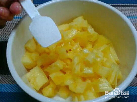 菠萝咕噜豆腐