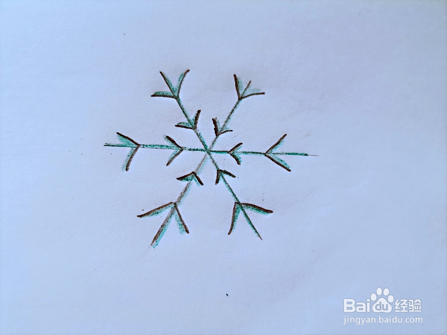 如何用铅笔画一片雪花(1)