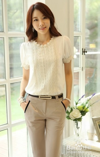 OL最爱白衬衫 职业OL的不二之选