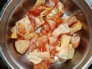 金针木耳蒸鸡肉的做法