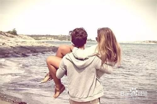 怎样让自己的男朋友更爱自己?