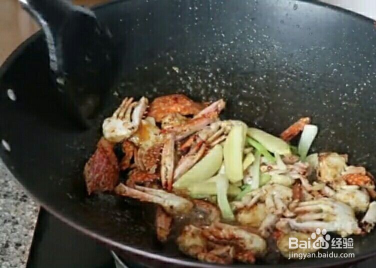 油焖螃蟹拖后腿做