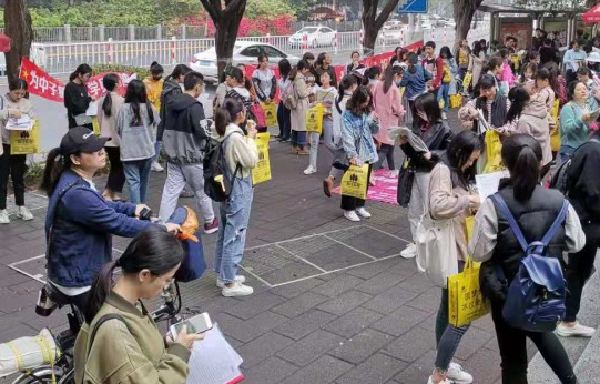 2015年教师资格证的考试笔试过70分就可以了吗，还是按比例的