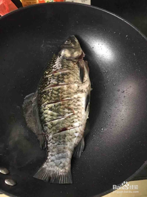 美味鲫鱼汤制作方法