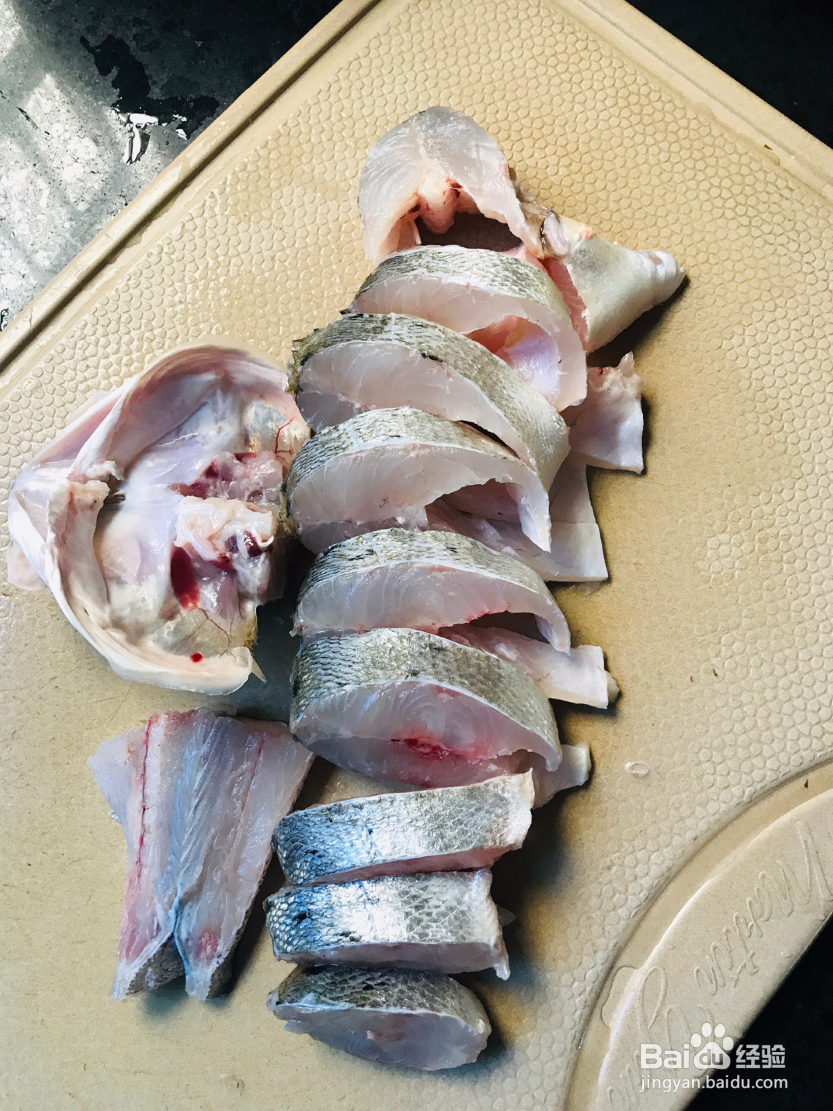 酸菜鲈鱼的做法