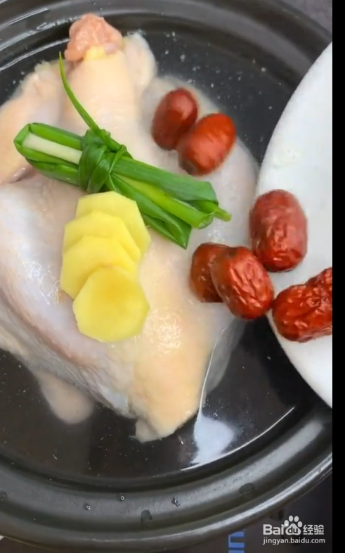 汤鲜味美的煲鸡汤做法