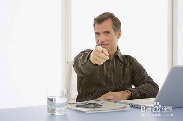 第一次就业面试准备什么面对考官？