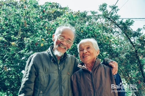 社保是不是缴满15年就可以不用交了?