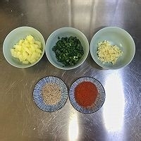 家常油泼面怎么做