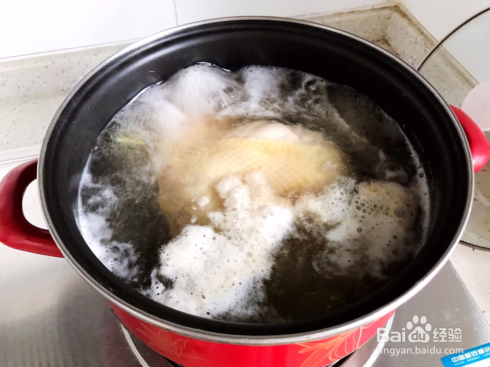 做出入味的姬松茸茶树菇鸡汤