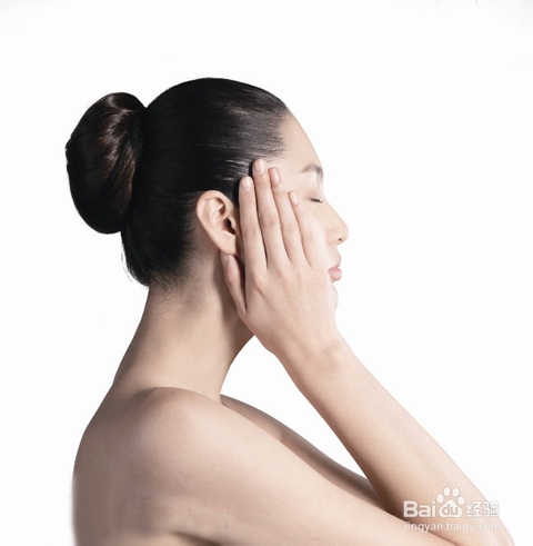 动动手就V脸 教你5步瘦脸按摩手法