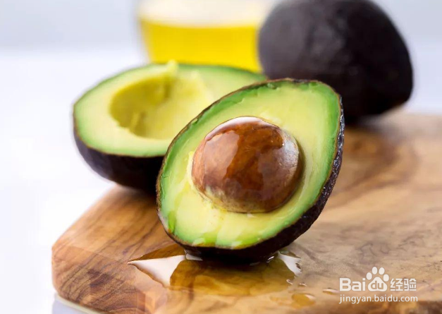 牛油果怎么看熟不熟