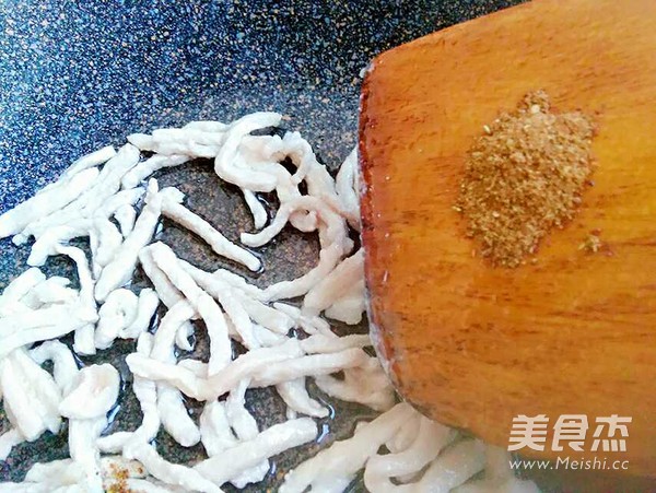 蒜苔炒肉的做法