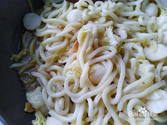 干贝酱炒乌龙面的做法