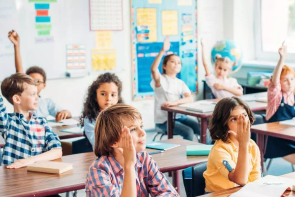 美国义务教育多少年