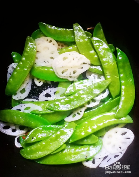 清新小炒荷兰豆炒藕