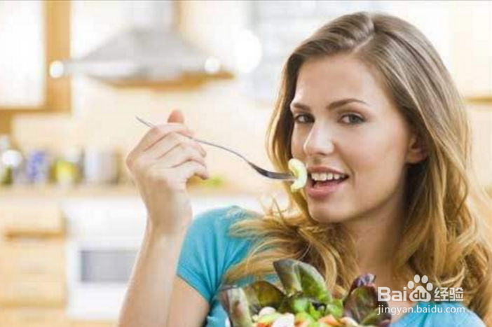 如何预防产后腹痛？