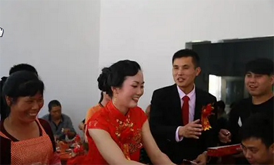 结婚酒席男女双方怎么安排