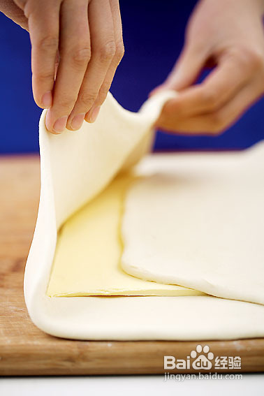 爱恨参半香甜榴莲酥