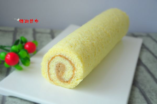 戚风栗蓉蛋糕卷