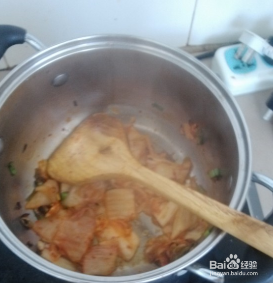 泡菜豆腐鲜蔬锅的做法