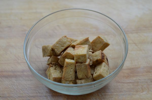 鸡汁小白菜豆腐汤