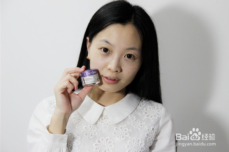 夜间护肤多一步，悄悄养出好肌肤