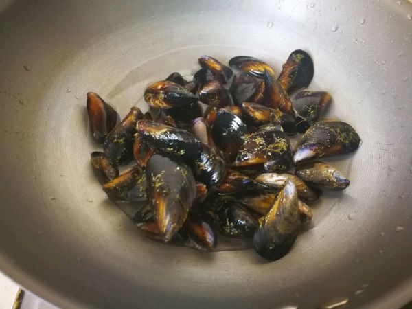 无花果贻贝沙拉