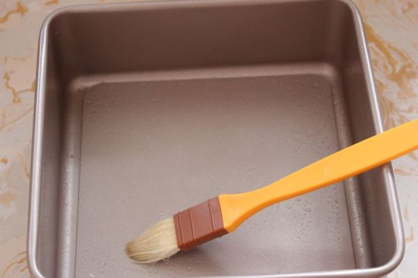 蜂蜜黑芝麻面包