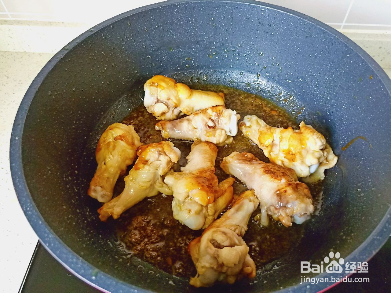 香菇焖鸡腿的做法