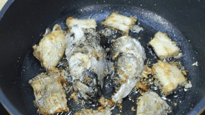 百香果酸汤鱼做法