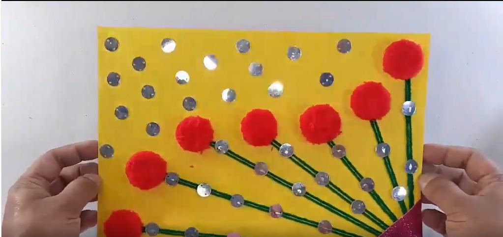 如何用旧瓶盖和毛线制作壁画？