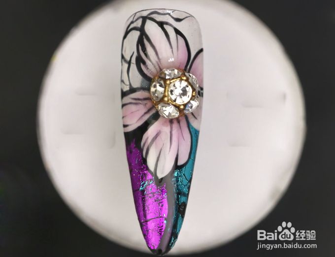 怎样做法式花卉美甲？