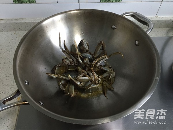 葱油焖蟹的做法