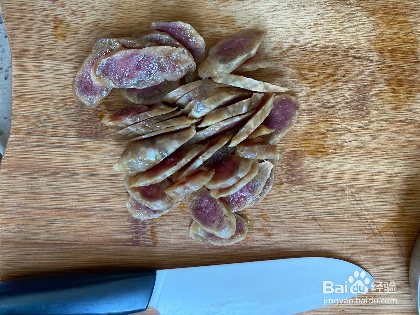 青椒炒腊肠的做法