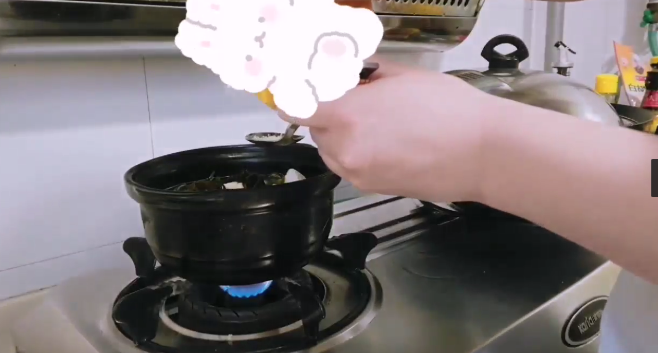 如何做出好吃的豆腐海带豆芽汤?