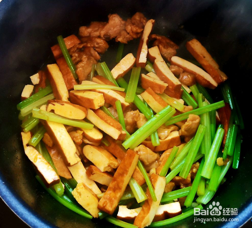 芹菜炒香干的做法