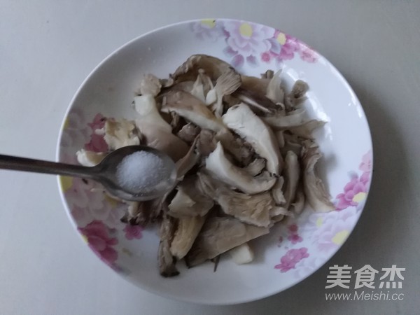 干炸鲜蘑的做法