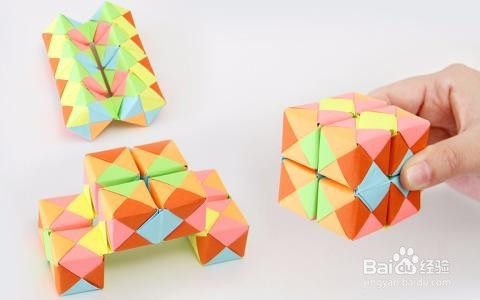 无限魔方贴纸怎么贴