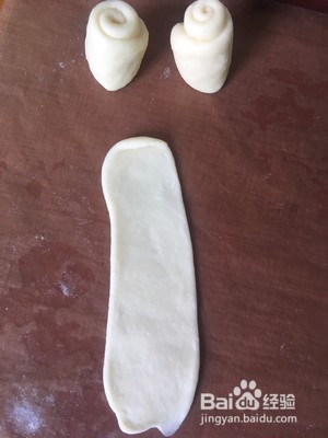 皇冠花环软面包的做法