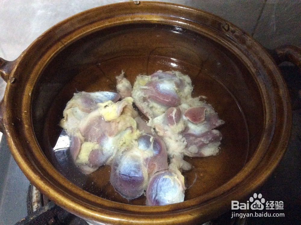 红油鸡菌片的做法