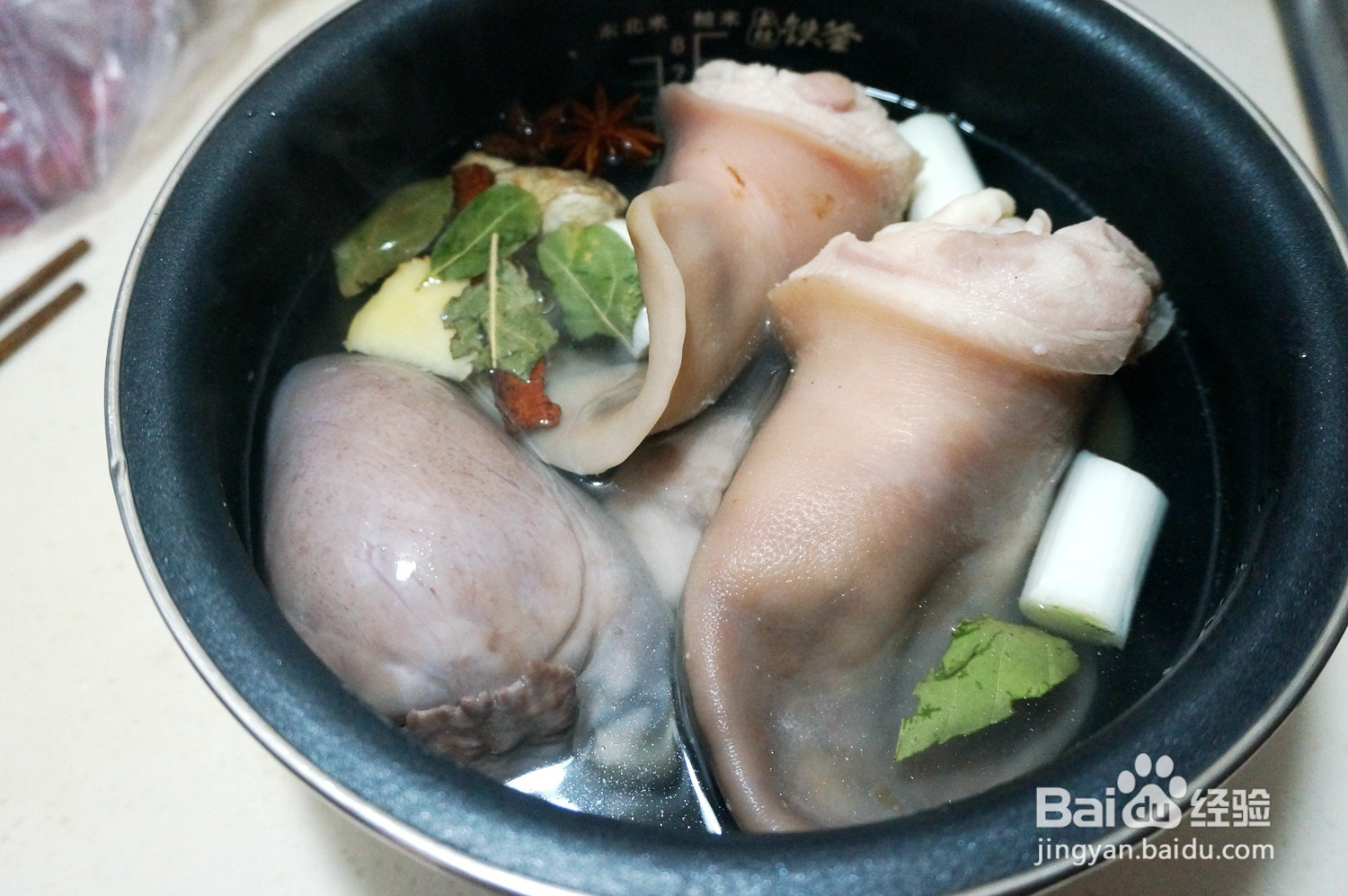 爽口开胃的凉拌猪耳丝的做法