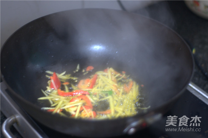 青红椒炒干牛肉