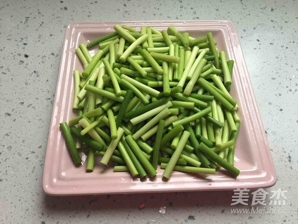 蒜苔肉丝的做法