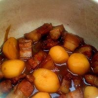 红烧肉土豆做法