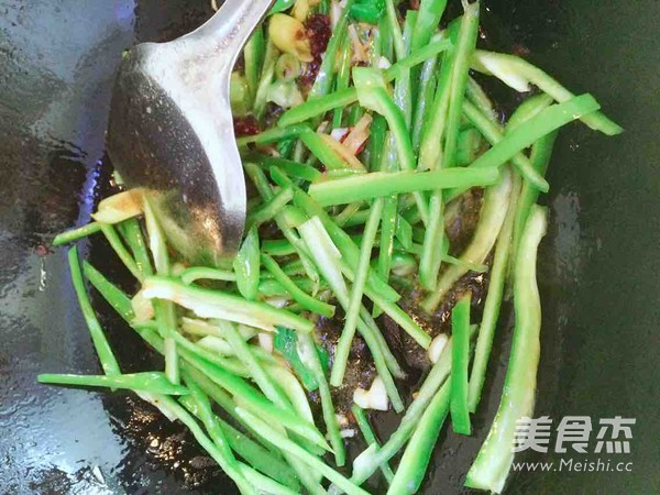 尖椒土豆丝的做法