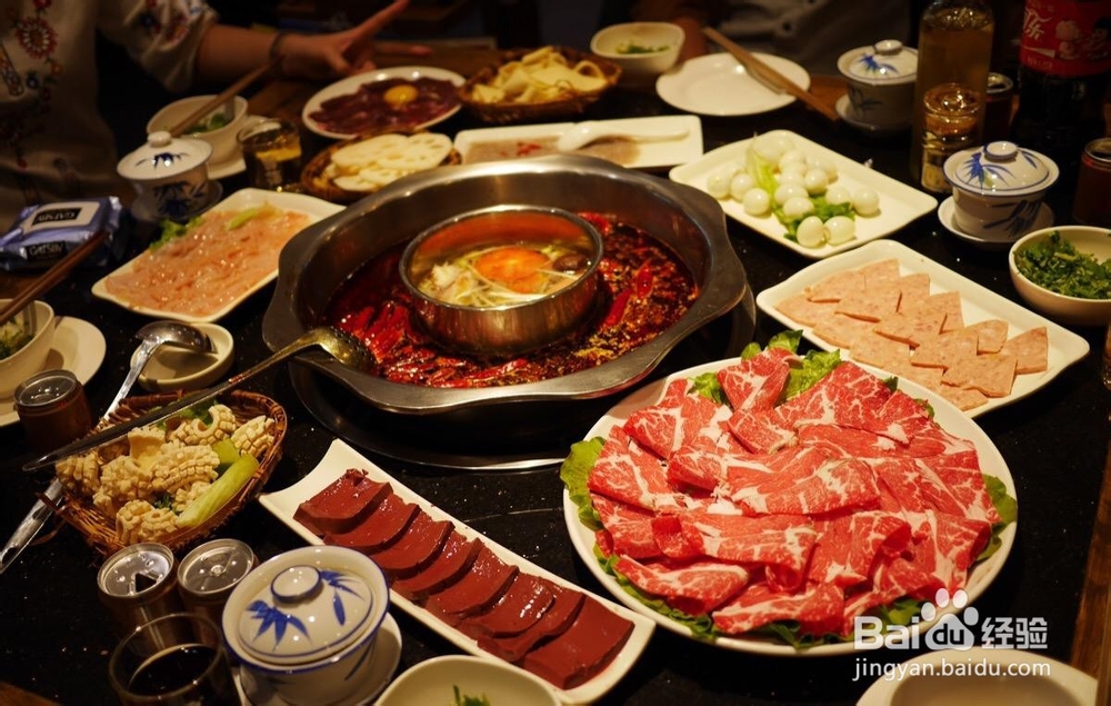 美蛙鱼当家火锅:加盟店调料台的设计