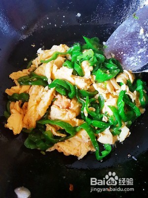 青椒炒鸡蛋的正规做法