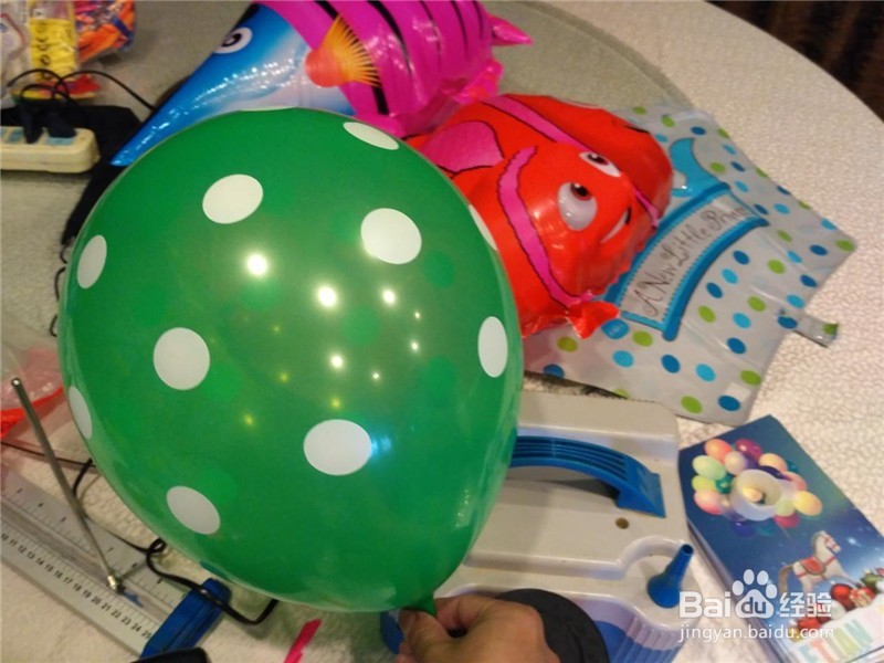 魔术气球章鱼怎么做